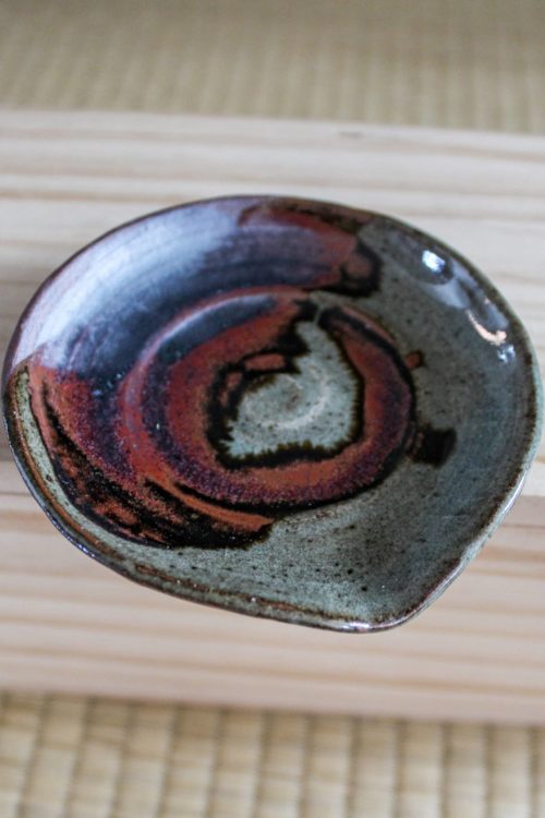 Coupelle infuseuse MAGMA - Nanatoku Sasara by Misaki IMAOKA - Céramique fait main en France - Curiousitea