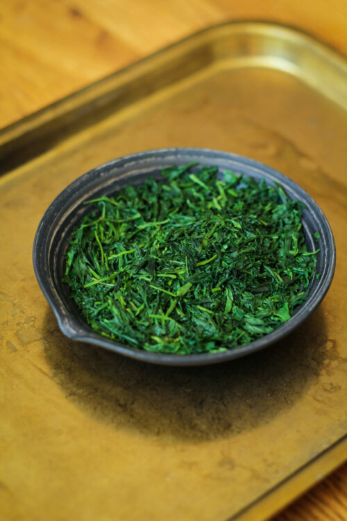 Gyokuro Organic Shincha 2025 - Cultivar Seimei - Nuage Irisé - SAKAMOTO Shuichiro - Curiousitea.fr